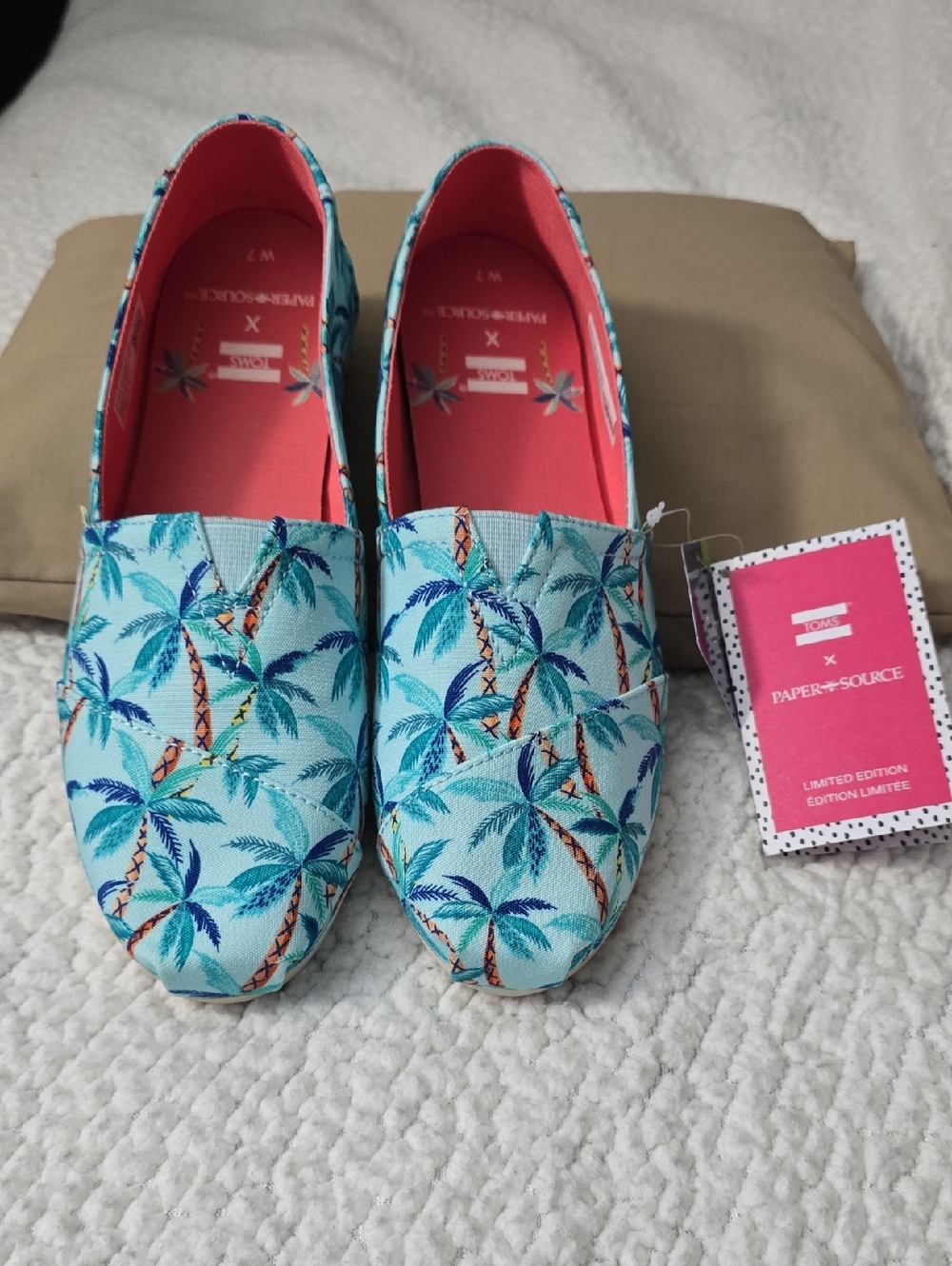 Toms Palm Tree Print Slip-On Flats in Aqua and Coral Pink